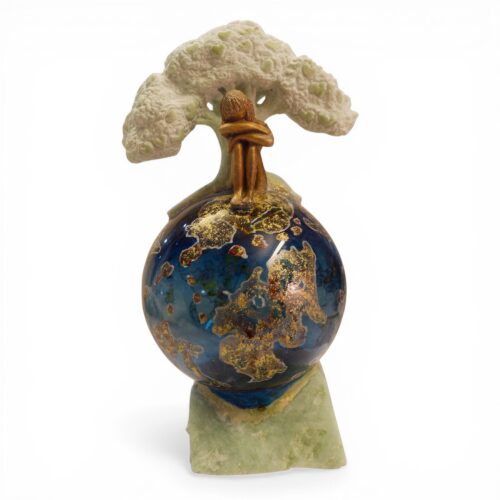 Arbre aux coeurs sur planète bleue