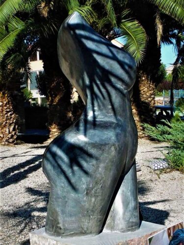 Symposium international sur la sculpture en marbre noir de Calatorao