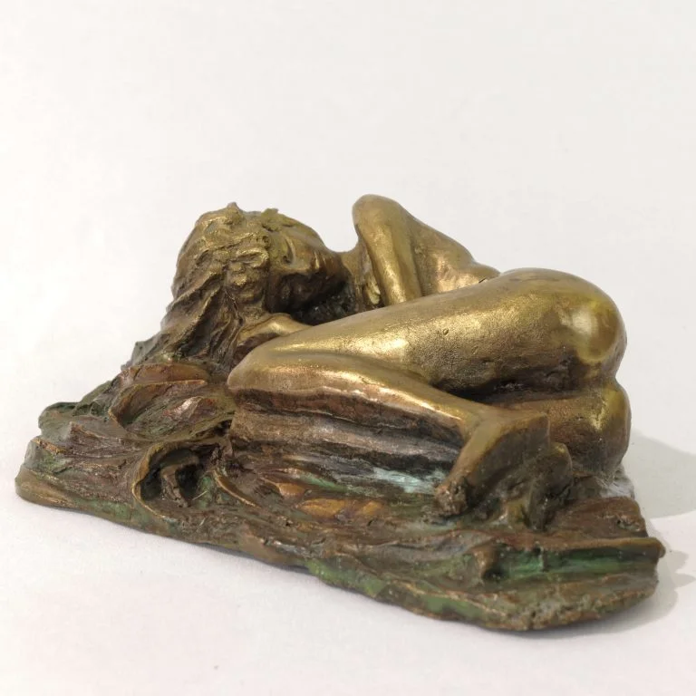 Femme Endormie Sculpture Bronze 01