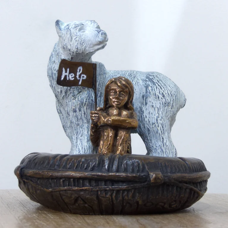 Help, sculpture bronze 2021