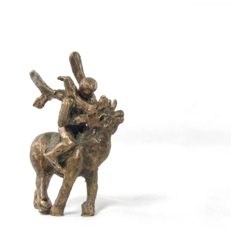 La Fille Renne Sculpture Bronze Moreau 01